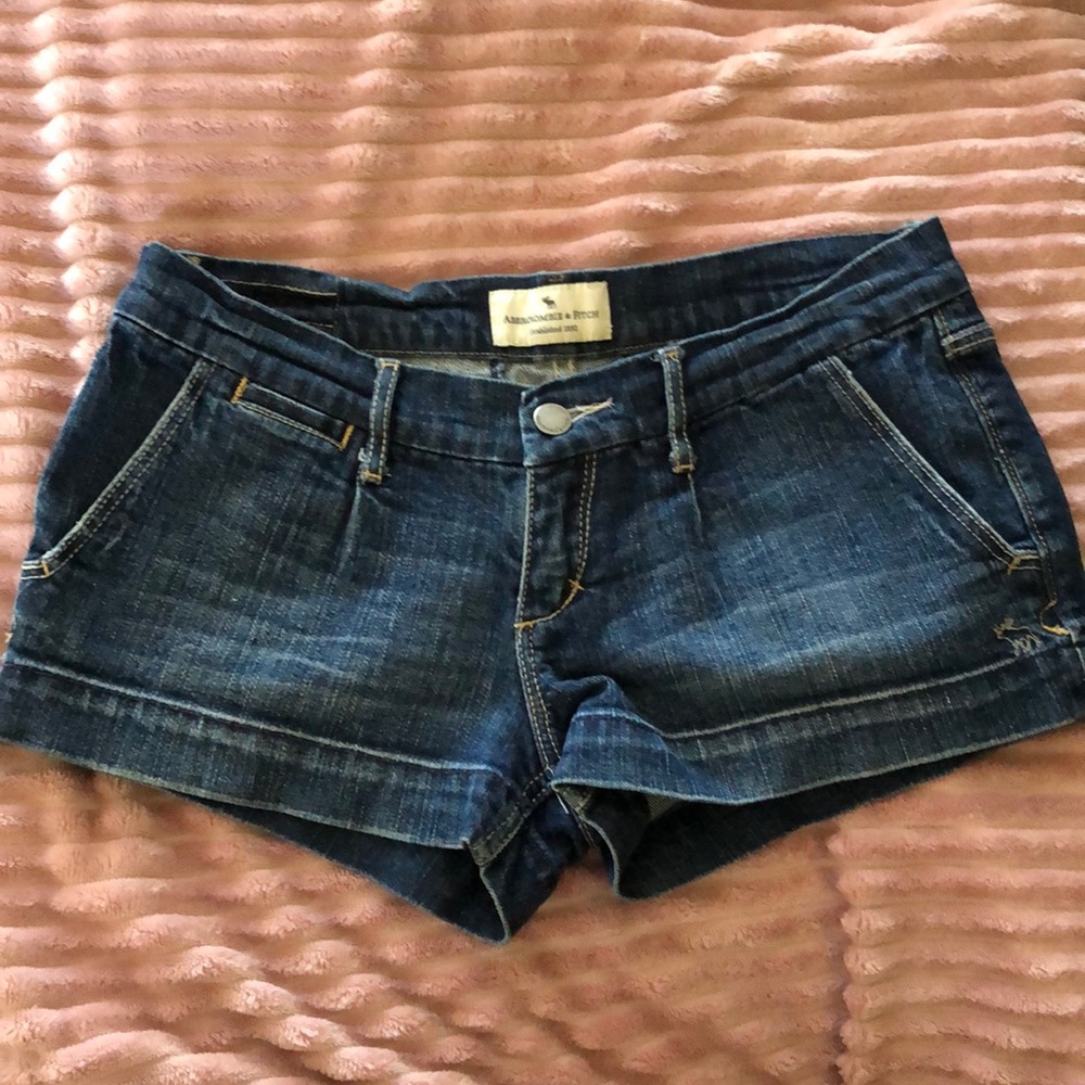 Abercrombie and Fitch Jean Shorts Size 2 $12